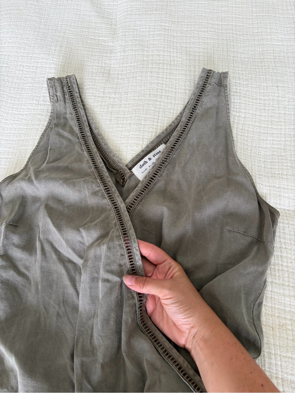 cloth & stone Olive-Grey V-Neck Sleeveless Romper